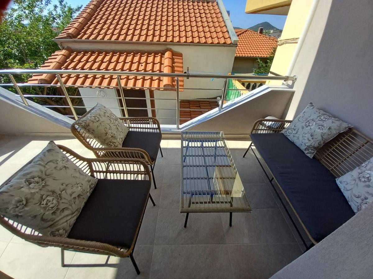 Ferienwohnung Elenis House Néa Péramos Exterior foto